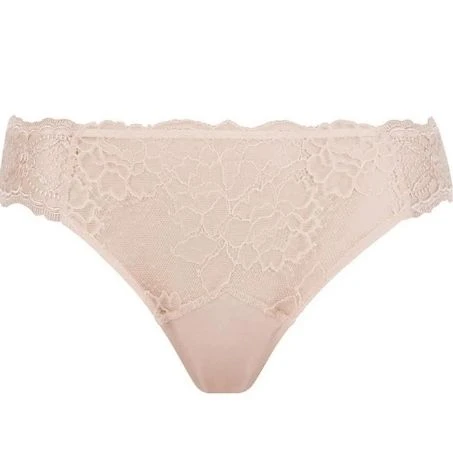 Slip Séduction Sublime En Dentelle Nude Facile à Nettoyer Obtenez le Vôtre sur PRIMADONNA