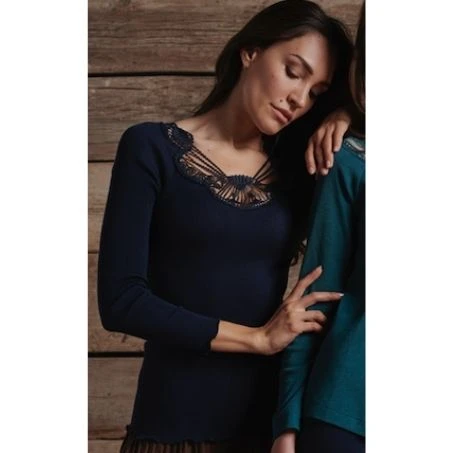 Pull Col Et Décolleté Brodé En Laine Et Soie Bleu Marine 3 Pull Col Et Décolleté Brodé En Laine Et Soie Bleu Marine