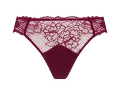 String Sublime En Dentelle Fuchsia Sublime